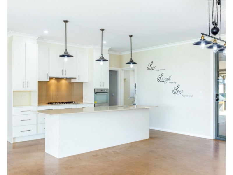 86 Neils Creek Road, Bungendore NSW 2621