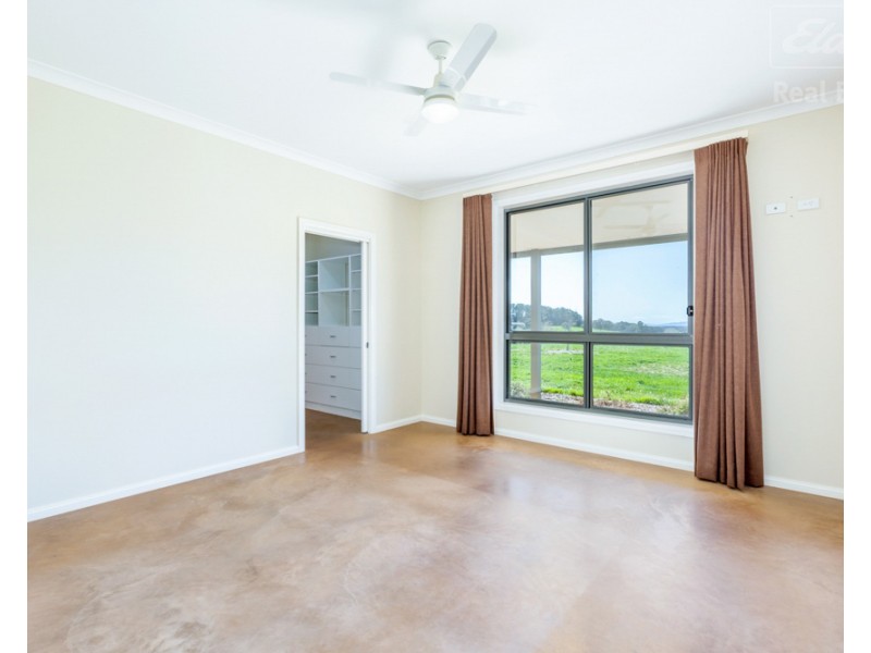 86 Neils Creek Road, Bungendore NSW 2621