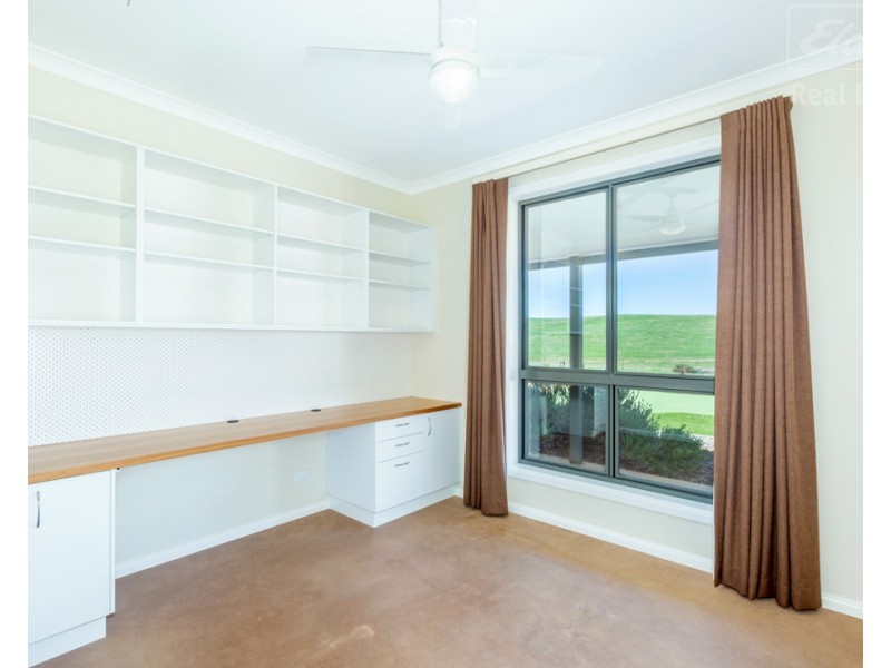 86 Neils Creek Road, Bungendore NSW 2621