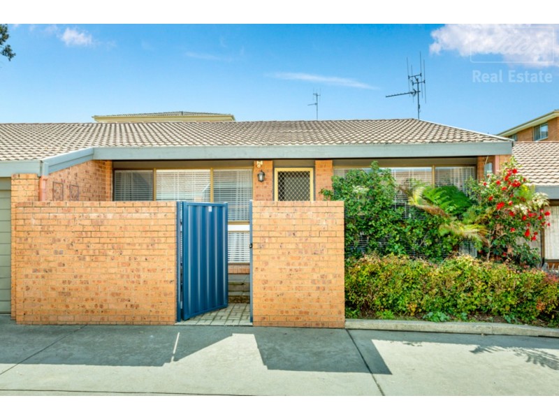 7/15 McKeahnie Street, Queanbeyan NSW 2620