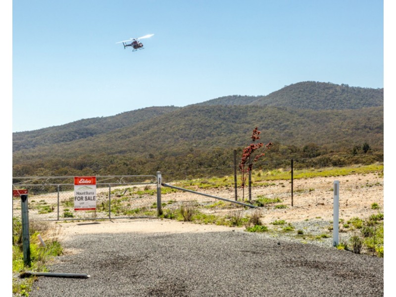 32 Captain Robertson Drive, Burra NSW 2620