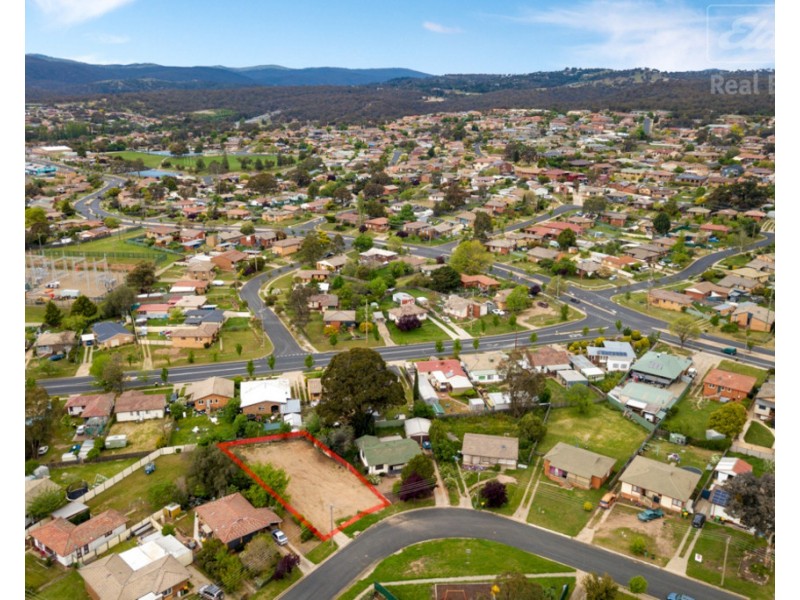 22 Boronia Crescent, Karabar NSW 2620