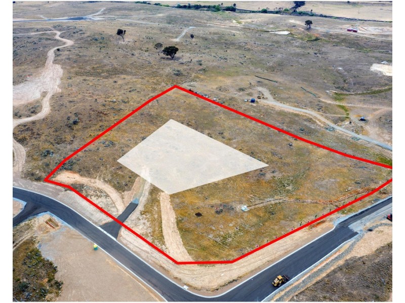 86 Captain Robertson Drive, Burra NSW 2620