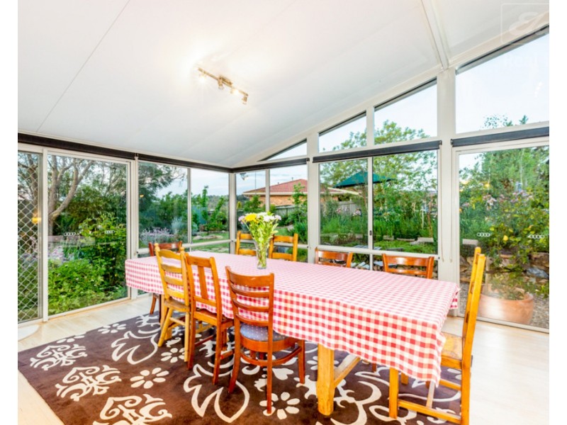 16 Doyle Place, Karabar NSW 2620