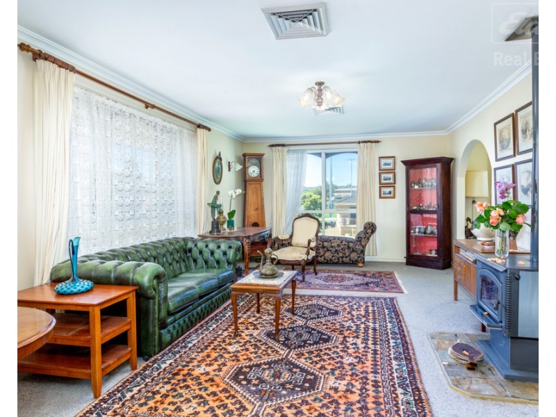 17 Waratah Street, Karabar NSW 2620