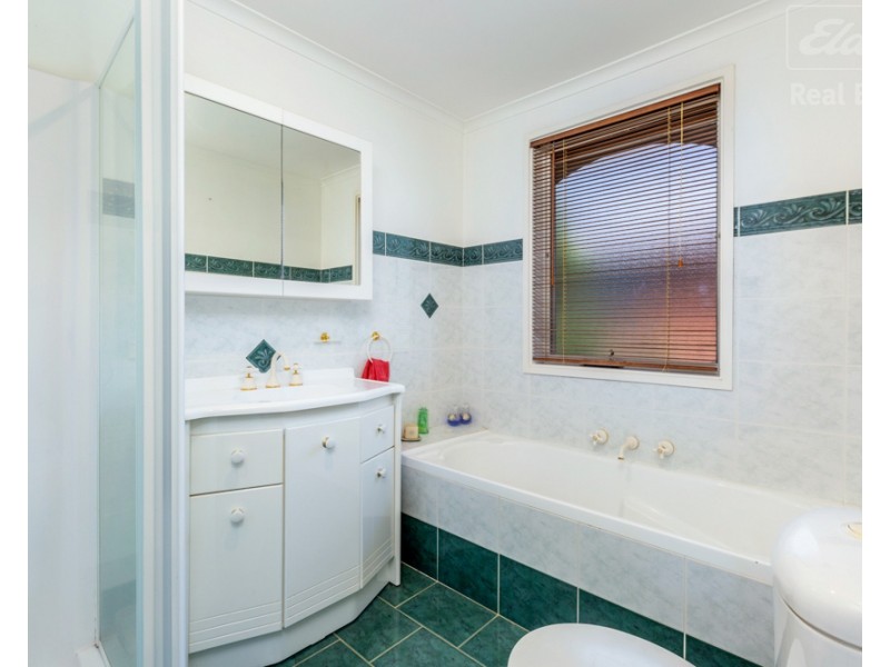 17 Waratah Street, Karabar NSW 2620