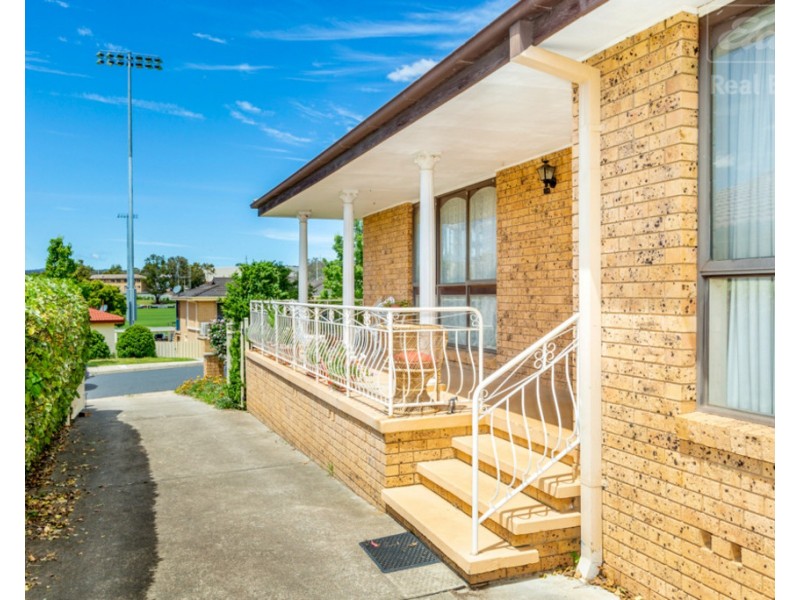 17 Waratah Street, Karabar NSW 2620