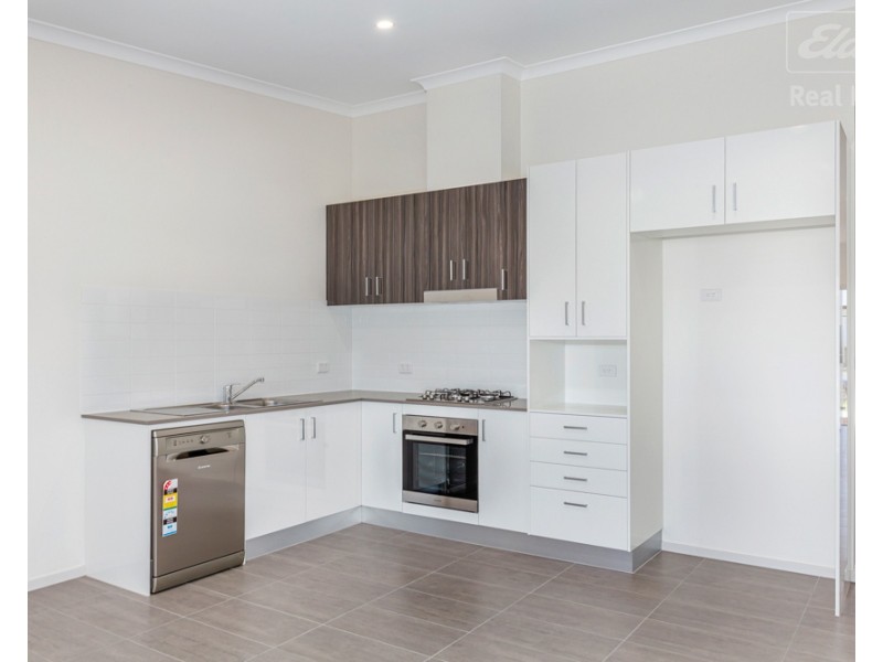 77 Caragh Avenue, Googong NSW 2620