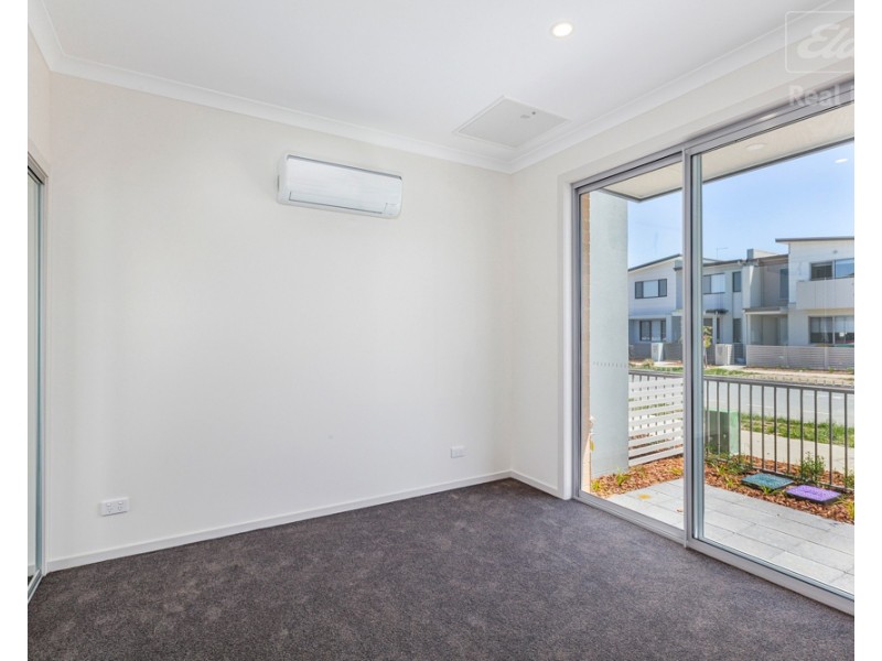 77 Caragh Avenue, Googong NSW 2620