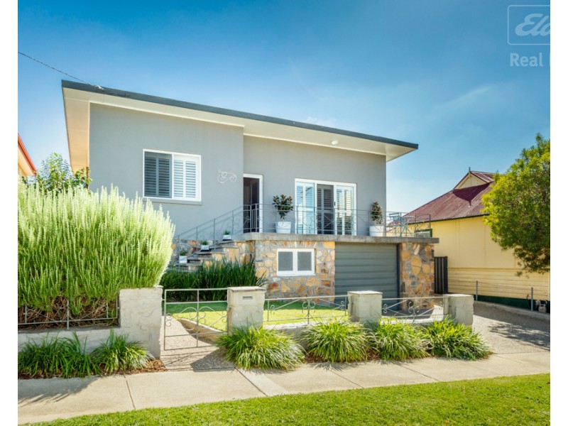12 Moore Street, Queanbeyan NSW 2620