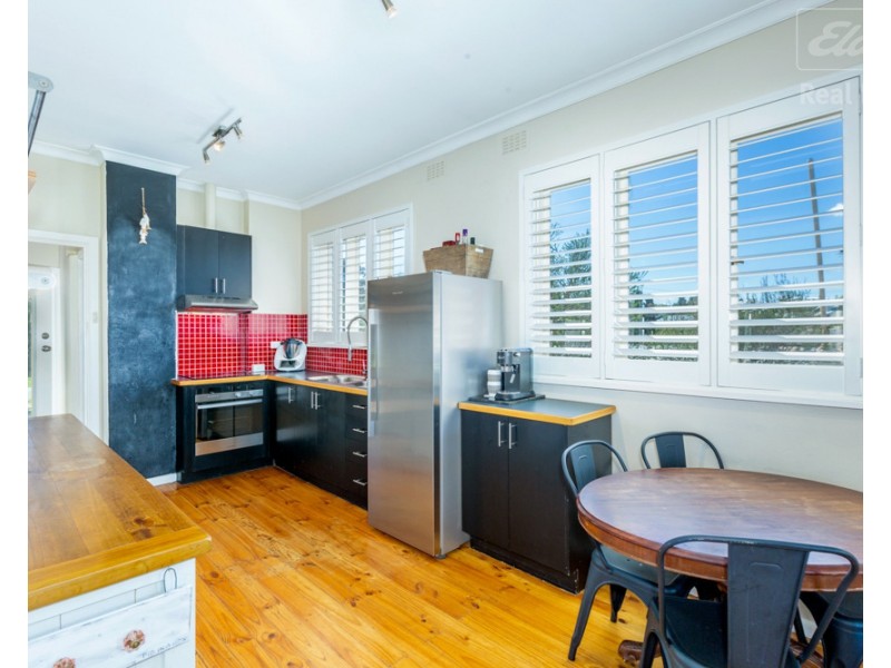 12 Moore Street, Queanbeyan NSW 2620