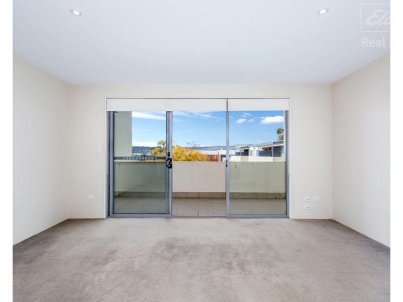 21A/13-17 Uriarra Road, Crestwood NSW 2620