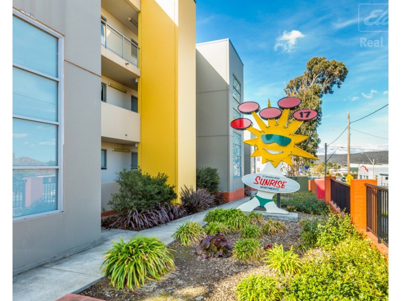 21A/13-17 Uriarra Road, Crestwood NSW 2620