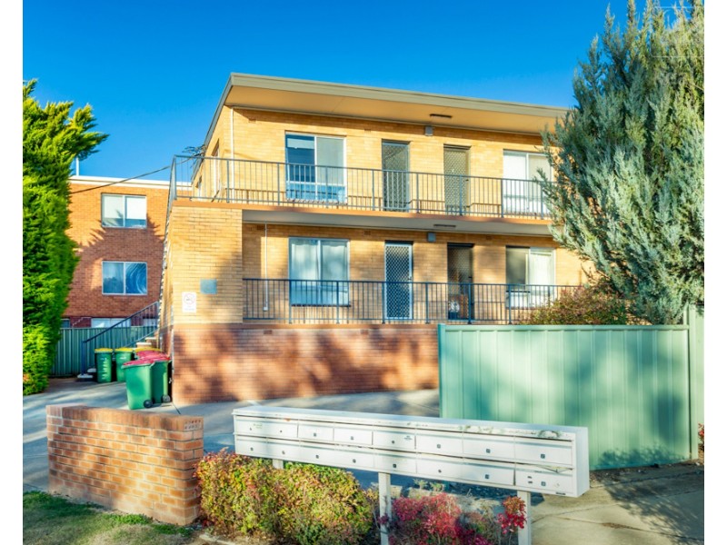 2/124 Henderson Road, Queanbeyan NSW 2620