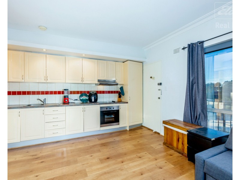 2/124 Henderson Road, Queanbeyan NSW 2620