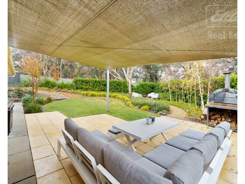 14 Carolyn Jackson Drive, Jerrabomberra NSW 2619