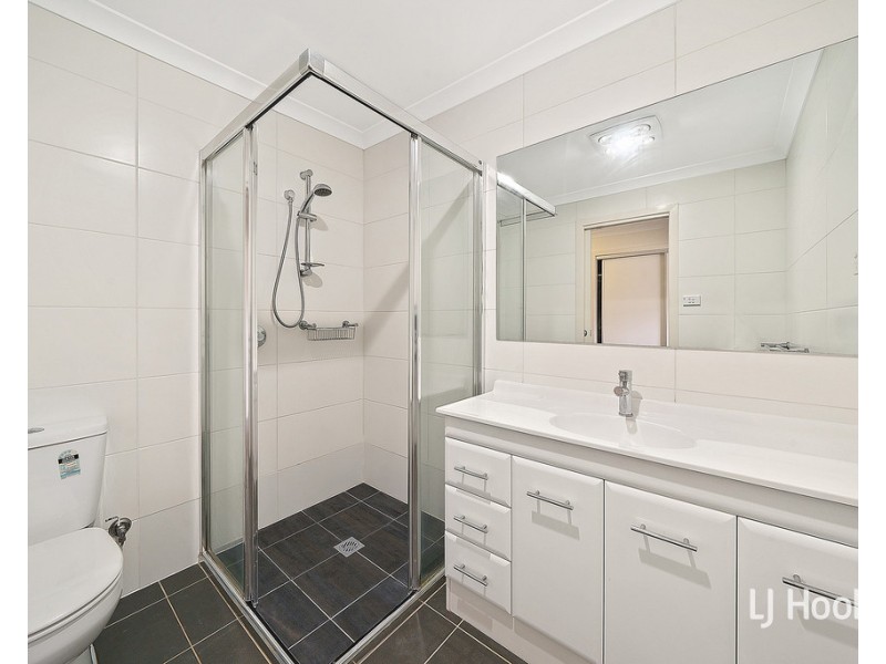 12/3 Broughton Place, Queanbeyan NSW 2620