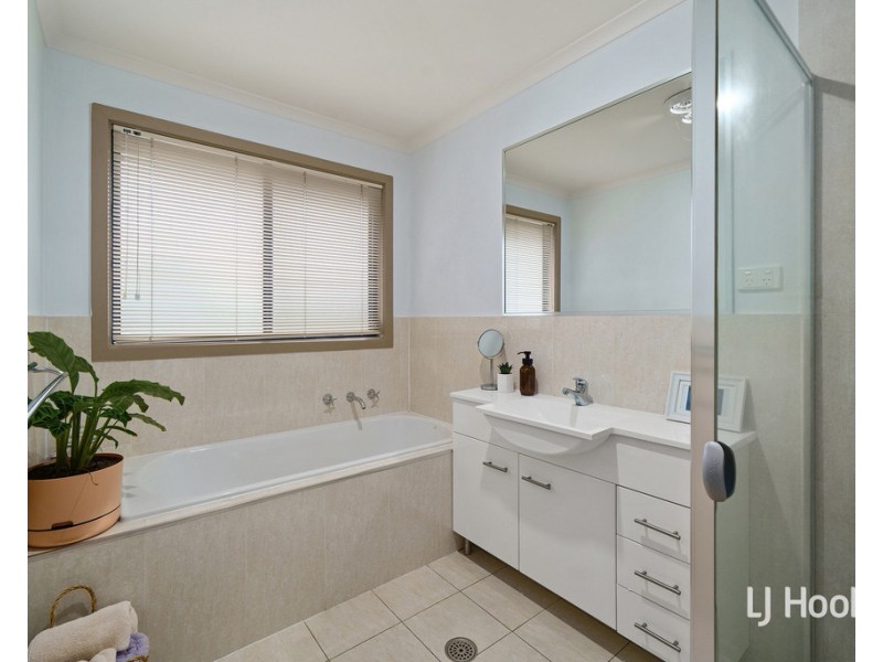 3/4 Erin Street, Queanbeyan NSW 2620