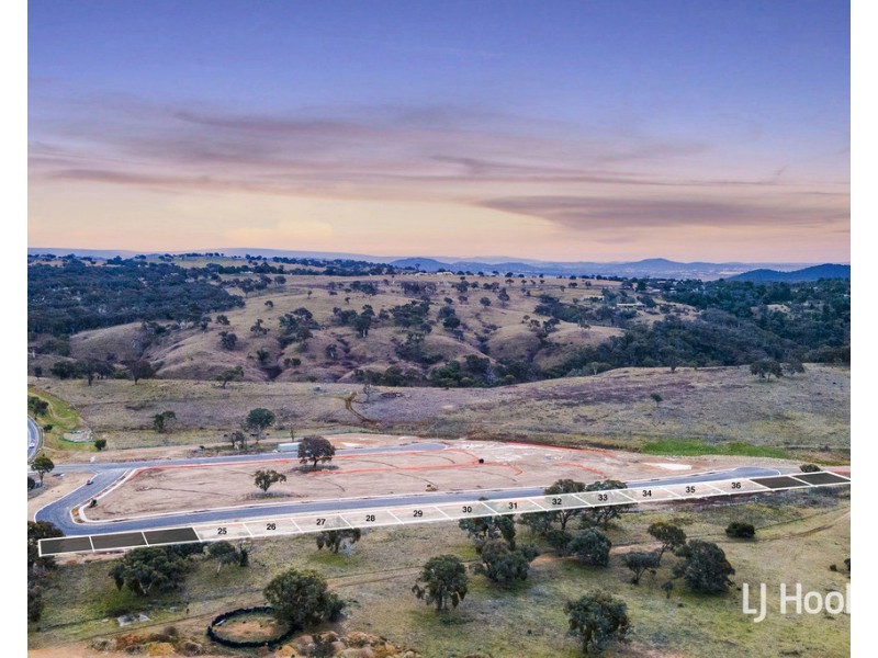 18 Chimney Rise, Googong NSW 2620