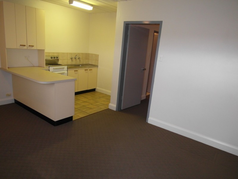 4/20 Charles Street, Queanbeyan NSW 2620