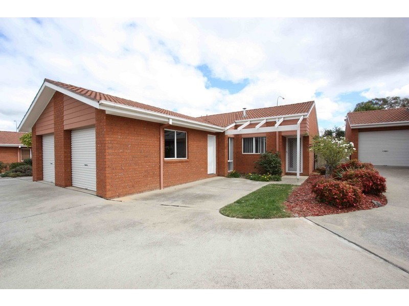 10/17 Elm Way, Jerrabomberra NSW 2619