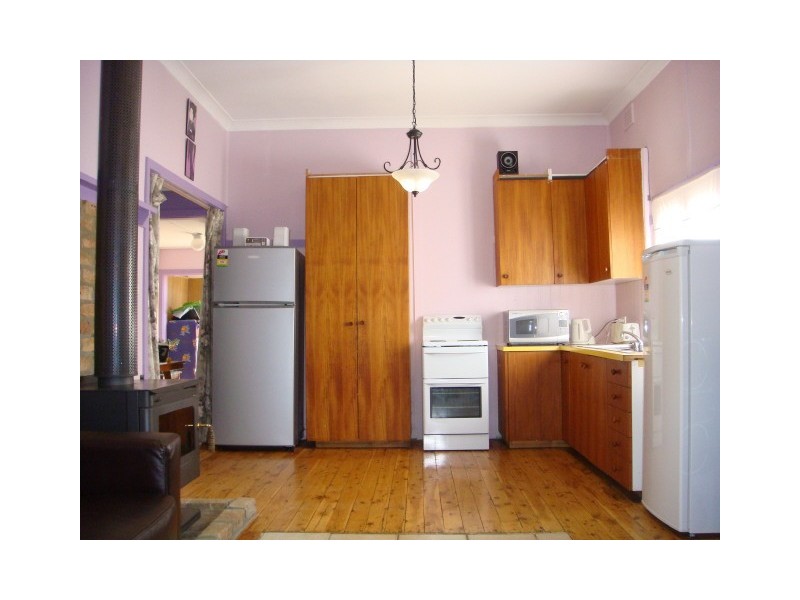 85 Uriarra Road, Queanbeyan NSW 2620