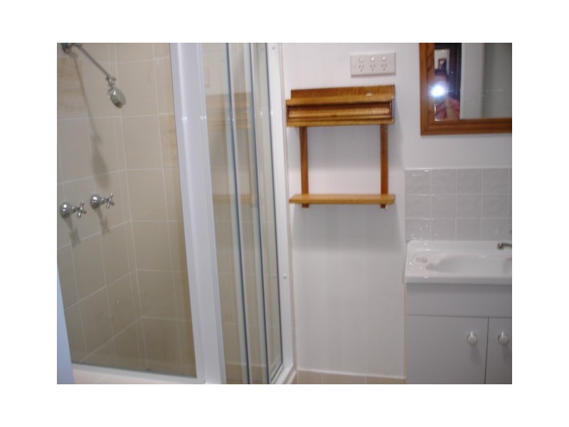 27 Donald Road, Queanbeyan NSW 2620