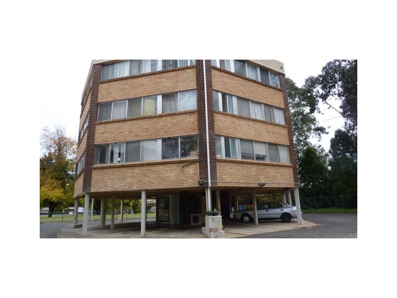 10/18 Trinculo Place, Queanbeyan NSW 2620