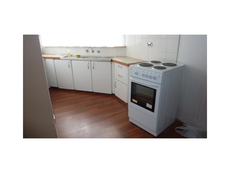 10/18 Trinculo Place, Queanbeyan NSW 2620