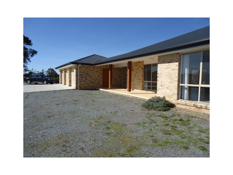 1/96 Doust Road, Bywong NSW 2621