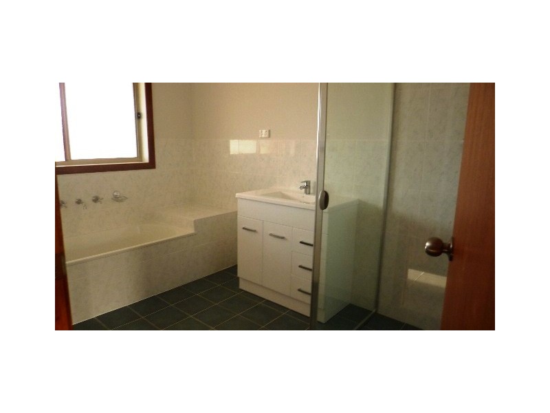 1/96 Doust Road, Bywong NSW 2621