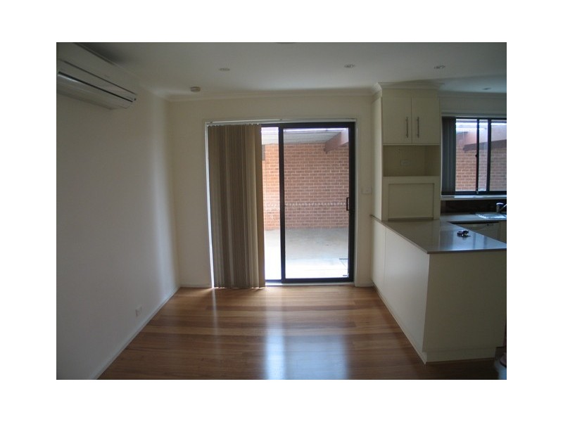 1/71 Donald Road, Queanbeyan NSW 2620