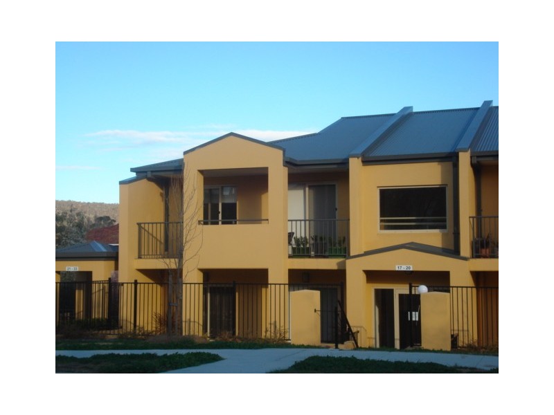 21/43 Antill Street, Queanbeyan NSW 2620
