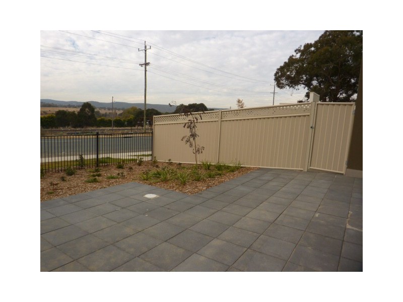 6/88 Derrima Road, Queanbeyan NSW 2620