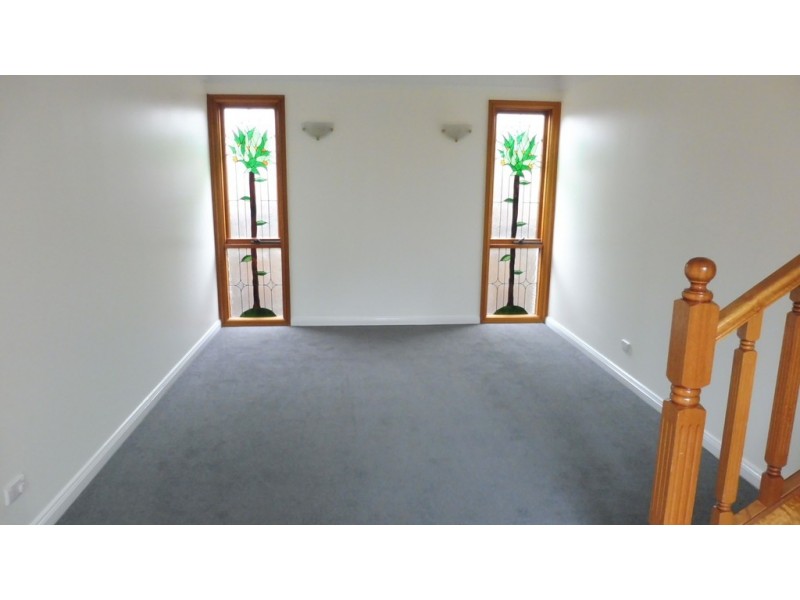 7 Forest Drive, Jerrabomberra NSW 2619