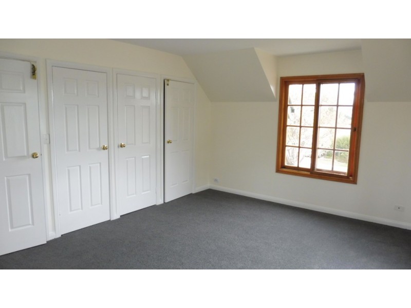 7 Forest Drive, Jerrabomberra NSW 2619