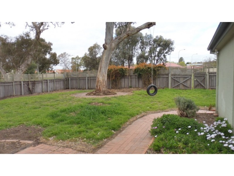 7 Forest Drive, Jerrabomberra NSW 2619