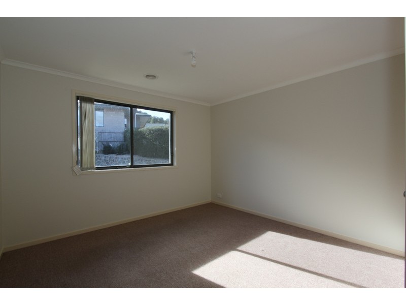 4 Goolara Place, Jerrabomberra NSW 2619