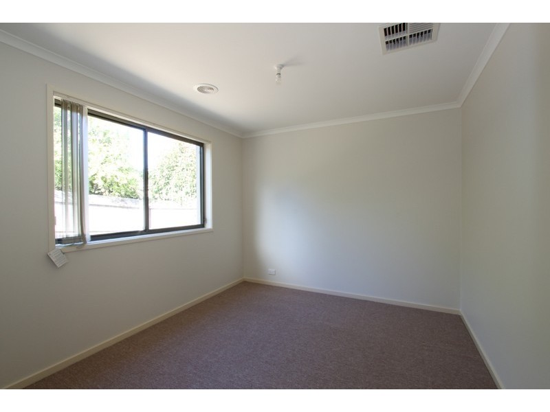 4 Goolara Place, Jerrabomberra NSW 2619