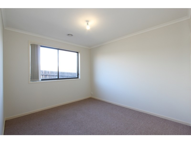 4 Goolara Place, Jerrabomberra NSW 2619