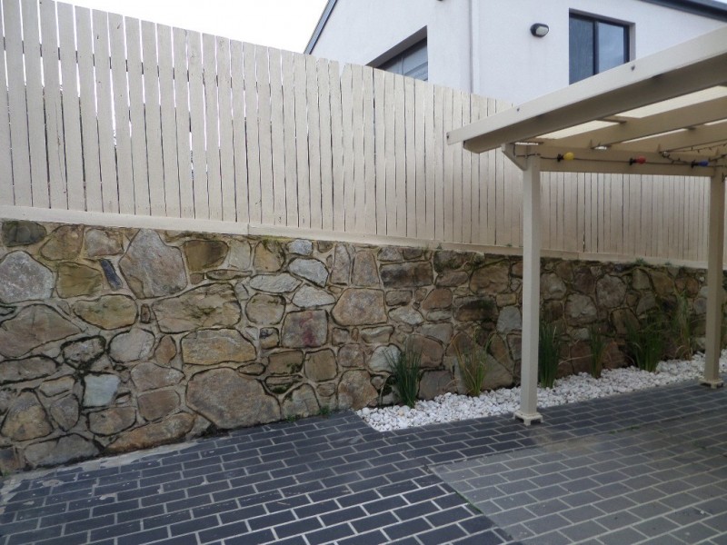 1/136 Halloran Drive, Jerrabomberra NSW 2619