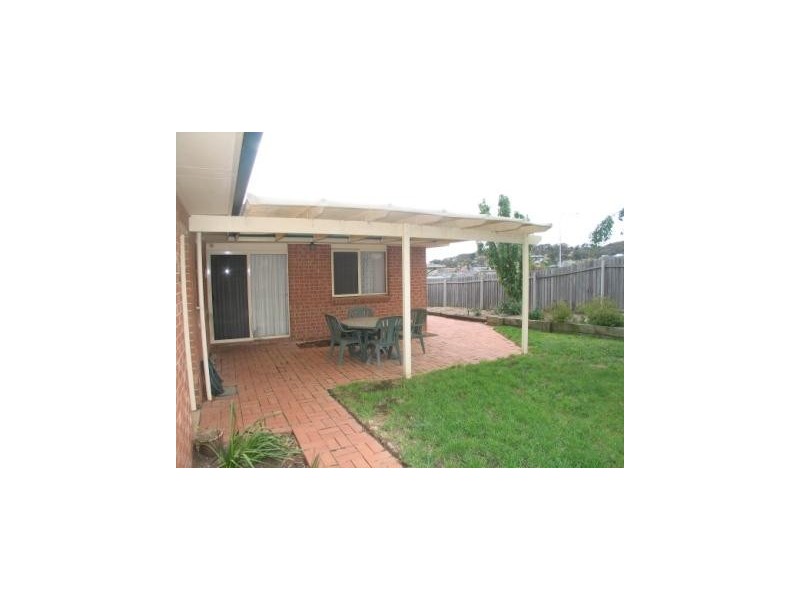 5 Birch Way, Jerrabomberra NSW 2619