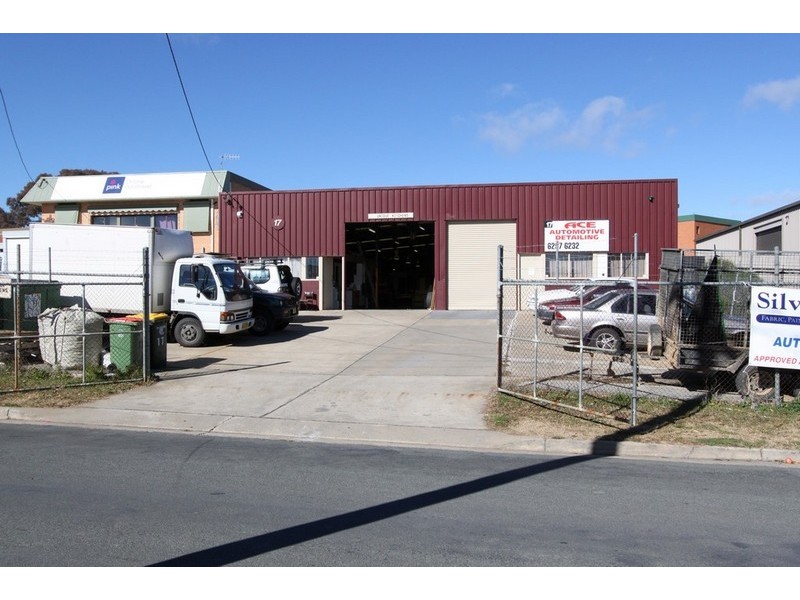 17 Capital Terrace, Queanbeyan NSW 2620