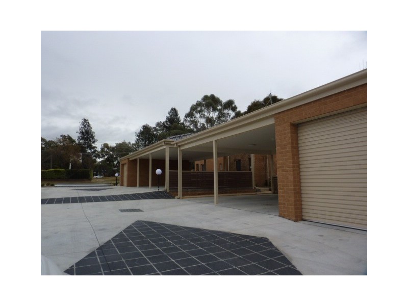2/2 McIntosh Street, Queanbeyan NSW 2620