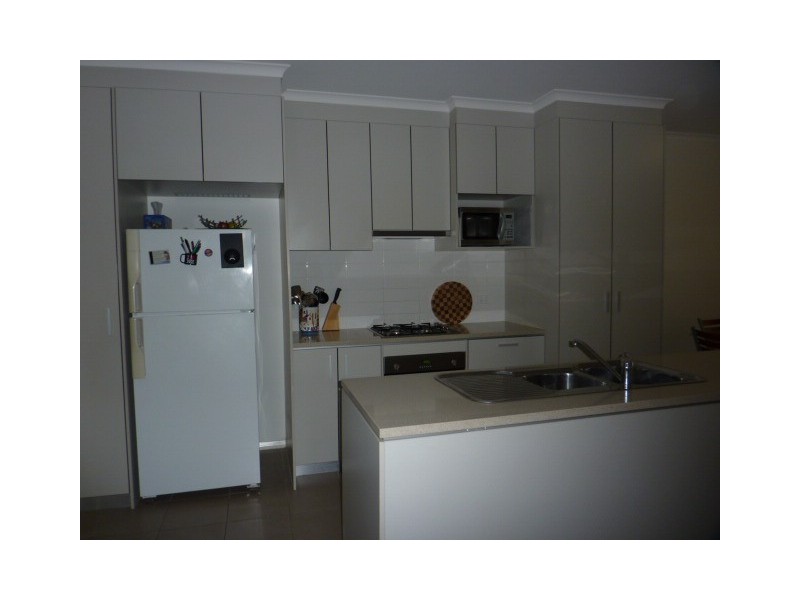 2/2 McIntosh Street, Queanbeyan NSW 2620