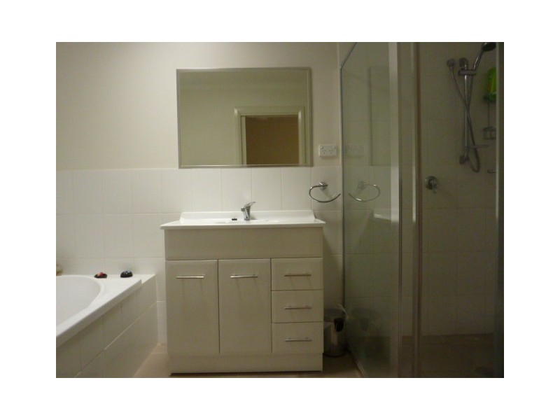 2/2 McIntosh Street, Queanbeyan NSW 2620