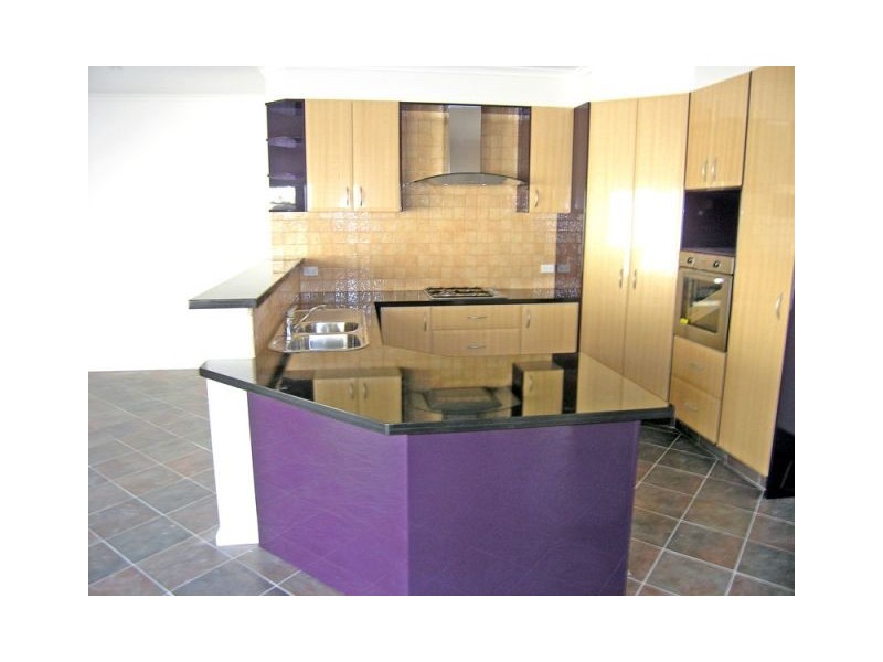 142B Waterfall Drive, Jerrabomberra NSW 2619