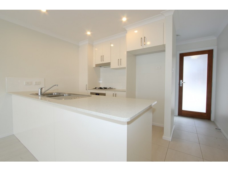 10/19-21 Henderson Road, Queanbeyan NSW 2620