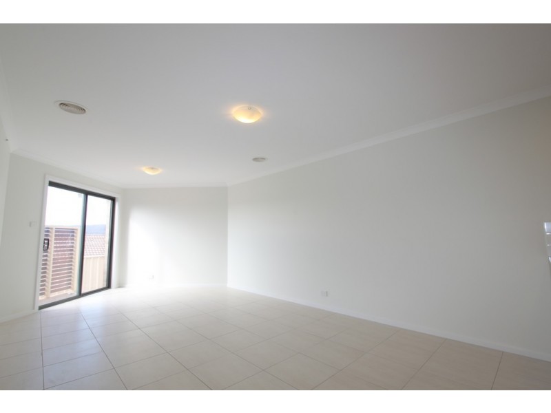 10/19-21 Henderson Road, Queanbeyan NSW 2620