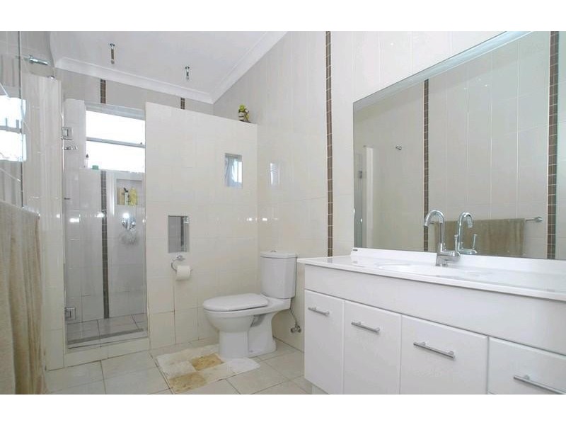 15 Munro Road, Queanbeyan NSW 2620